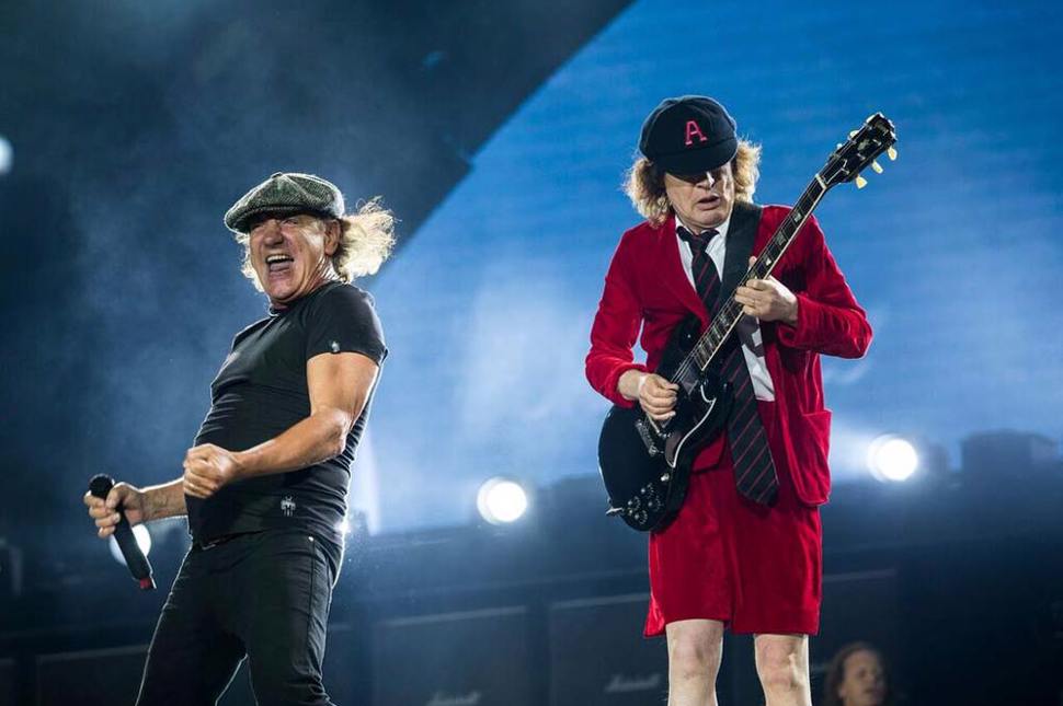 US Radio Station Reports AC/DC Are Set To Announce A World Tour & Brian ...