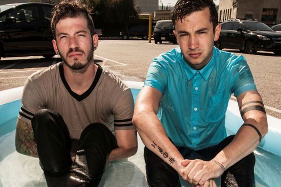Twenty One Pilots release new video
